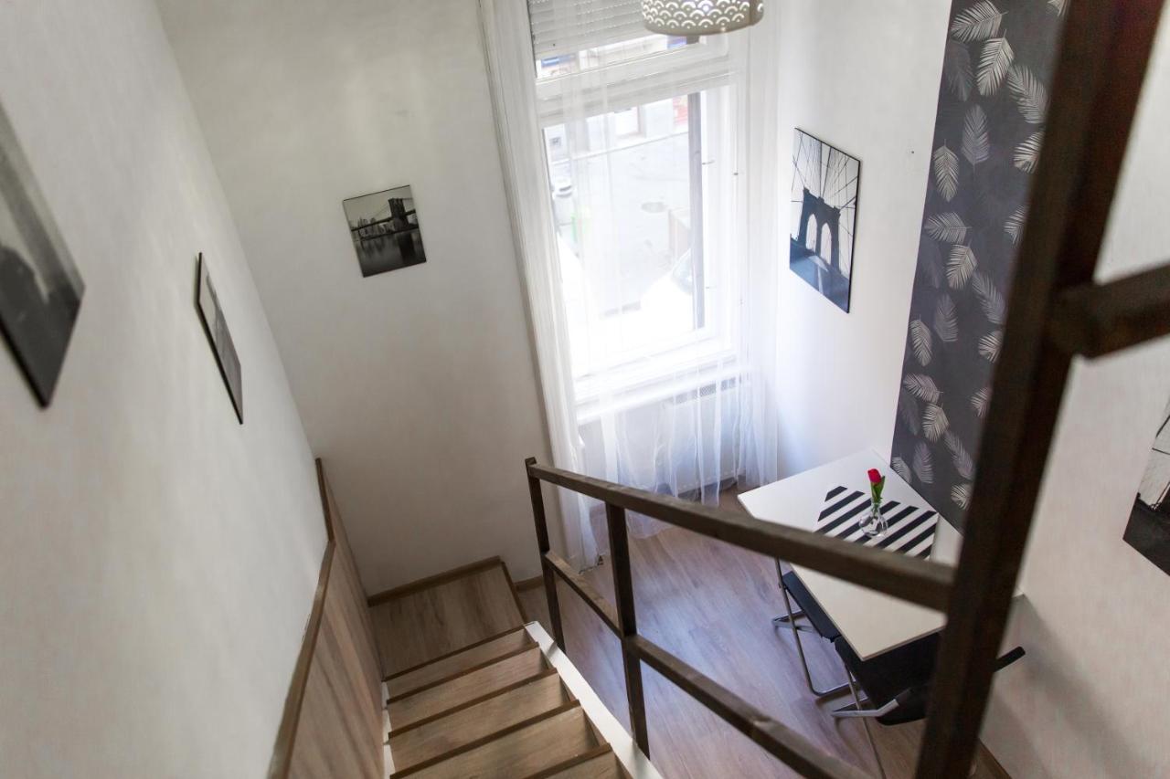Modern Budget Lofts In The City Centre Budapest Exterior foto