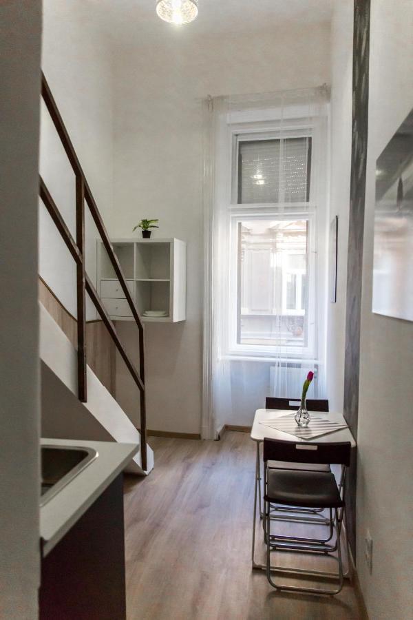 Modern Budget Lofts In The City Centre Budapest Exterior foto