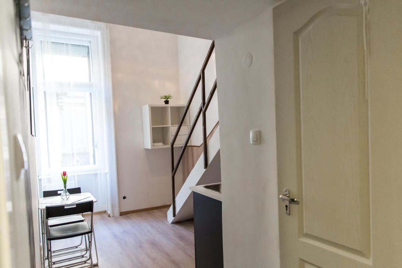 Modern Budget Lofts In The City Centre Budapest Exterior foto