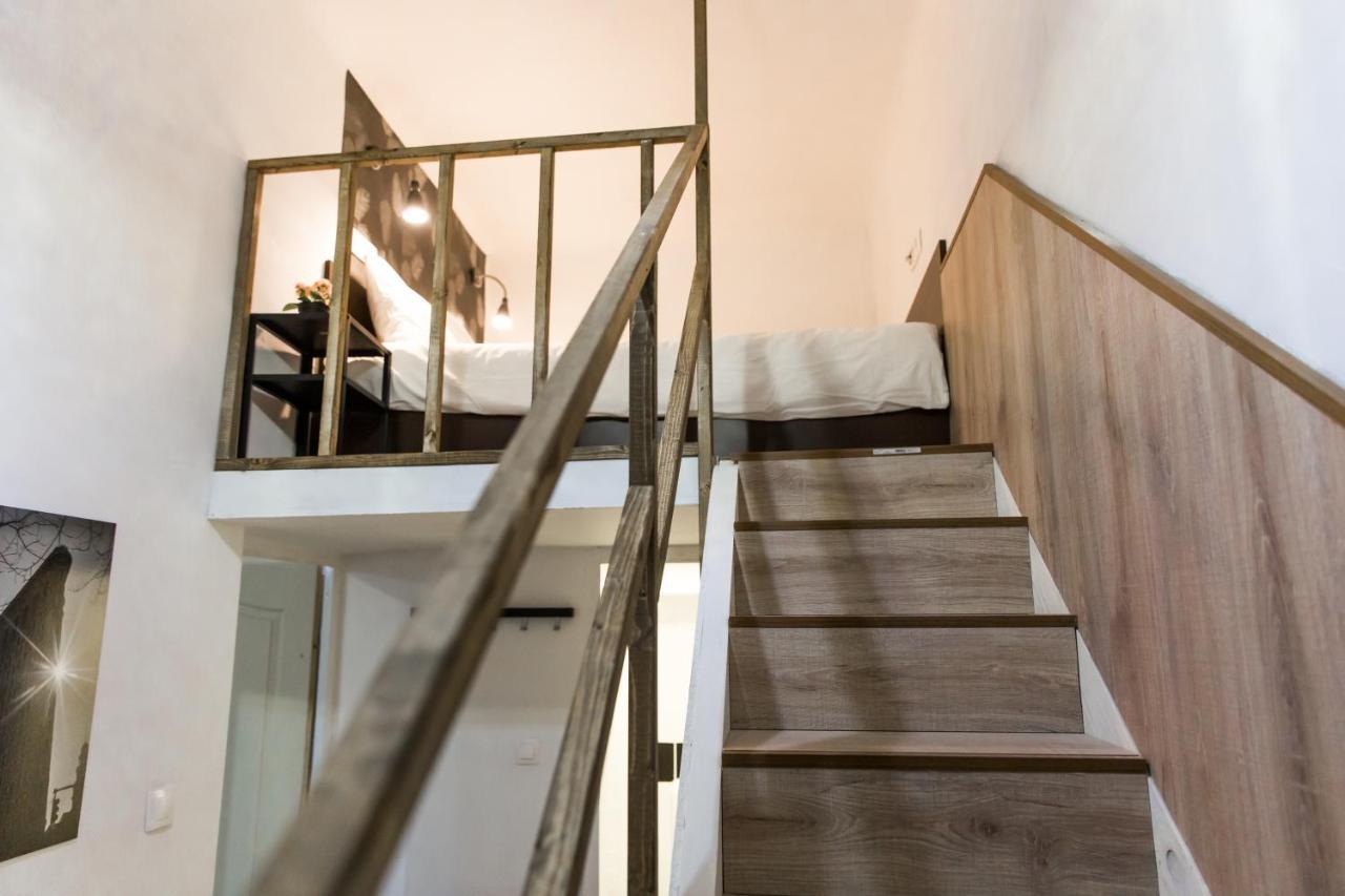 Modern Budget Lofts In The City Centre Budapest Exterior foto